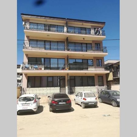 Apartament Lulu Mamaia Nord, 3 Minute De Plaja Năvodari Exteriér fotografie